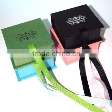 Recycled custom size cardboard flat folding pack gift box with shinny ribbon