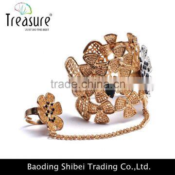 Luxury Fashion Jewellry Golden Alloy Flower Rings and Bangle Fashion Jewelry for Wedding and Party Indian Jewelry photo-4