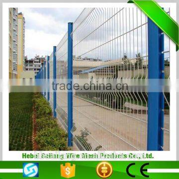 Hot sale the wire mesh fence cheap with bending peach post from anping factory