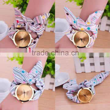 In Stock Geneva Perempuan Dots Kain Syal Band Circum Analog Pergelangan Kuarsa Menonton photo-6