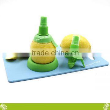 Home Kitchen Gadgets Lemon Squeezer Sprayer,Citrus Mist Orange Extractor Sprayer,Plastic Handheld Citrus Juice Sprayer Factory photo-6