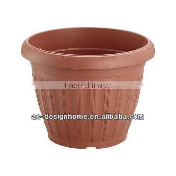 ROUND PLASTIC PLANTER