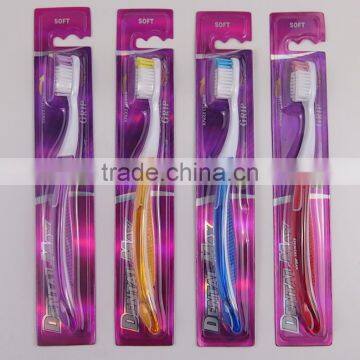 Popular Top Clean Toothbrush Plastic Toothbrush Holder With Cover photo-2