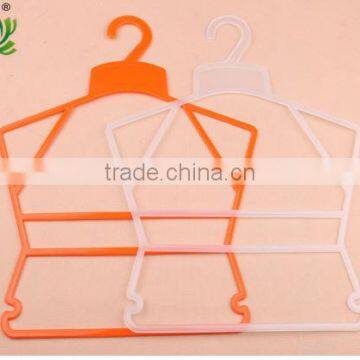 Yiwu Wholesale Body Shape Dispaly Plastic Clothes and Pants Hangers for Kids photo-2