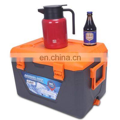 Hot-selling blow molding portable 30 liter insulated beach cooler box for camping