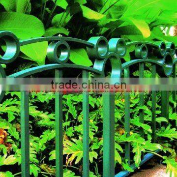 2013 Top-selling modern garden wrought iron filed fence