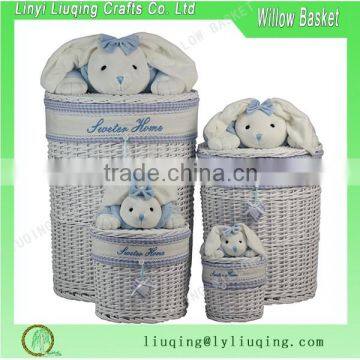 Beautiful Handing made wicker basket to decorate