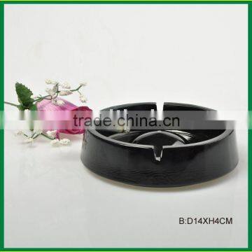 Round Shape Black Glass ashtray