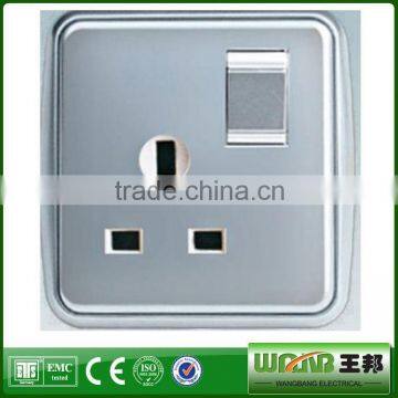 ISO Certification Electric 2 Pin And 3 Pin Socket With Wall Switch