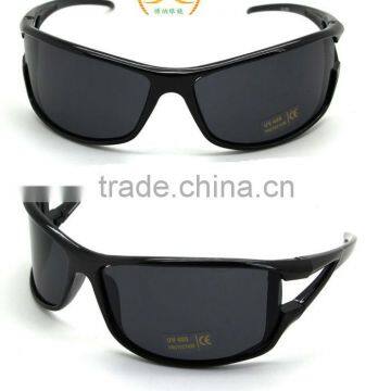 New product Plastic Sport Sunglasses latest style cheap made in China