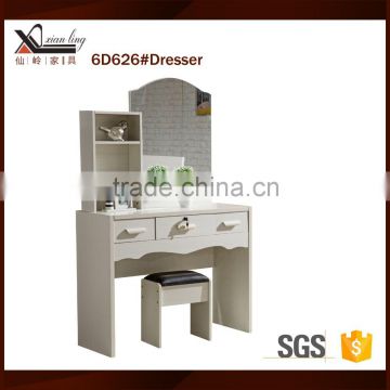 Modern Dresser With Mirror and Chair