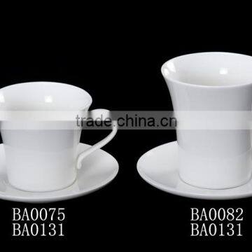 Hot selling porcelain tea cups and saucer set