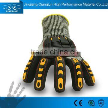 HPPE Puncture Resistant Safety Padded Gloves photo-3