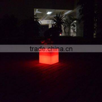 CE, RoSH Certificated Decorative Colorful Flowet Planter in Square Shape for Gardon photo-2