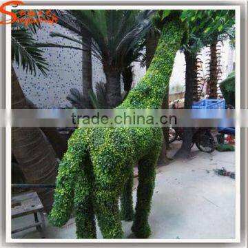 2015 Professional Design Artificial Moss Animals Garden Decoration Artificial Deer photo-3