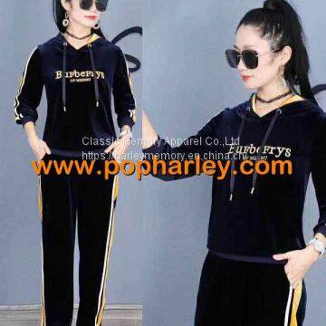 Factory Wholesale Woman Gold Velvet Sportswears photo-2