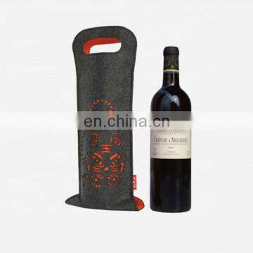 2018 Hot Sell Elegant Christmas Felt Single Wine Bottle Bag With Handle and Customized Logo photo-5