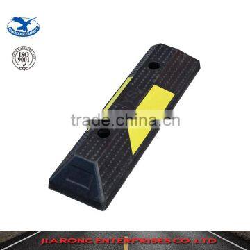 TOP quality black & yellow recycled traffic safety rubber wheel stopper PS022