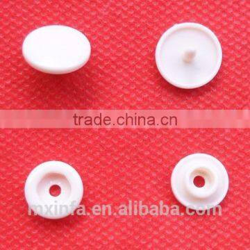 Plastic clasp