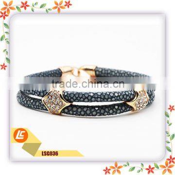 luxury genuine stingray skin leather bangle with crystal charm