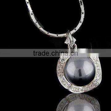 white gold austrian crystal imitation pearl necklace