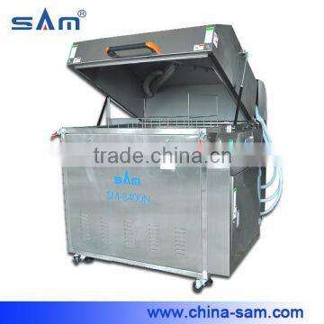 Automatic spraying machine for clean wave soldering jig