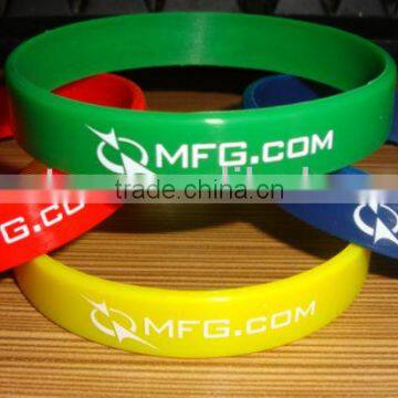 best style and better quality silicone wristband promotion customized style