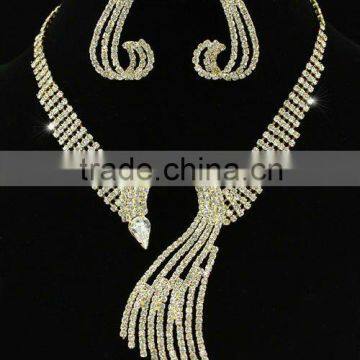 Swan Crystal Gold Plated Necklace Earrings Set CS1072