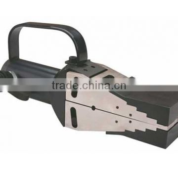 Hydraulic manual pump operated wedge spreader