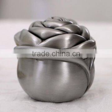 Exclusive Design Zinc Alloy Rose Ring Box photo-3