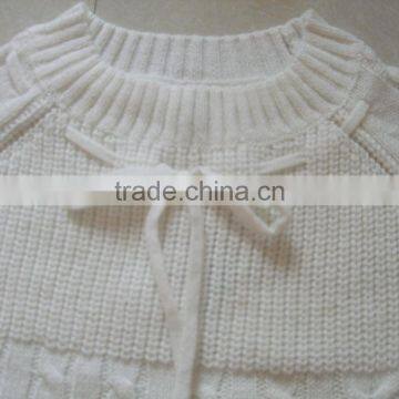 High Quality Kangaroo Packet Twist Pullover Sweater Designs for Girls (BKNB5345) photo-3