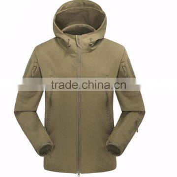 Dark Color Softshell Zipper-up Outdoor OEM Hik Ing Climbing Jacket photo-3