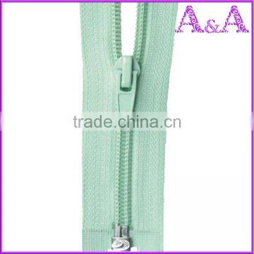 Directly China Factory Long Chain Nylon Zipper Rolls 3# 5# 7# 8# 10# Zipper Roll in Factory Cheap Price photo-3