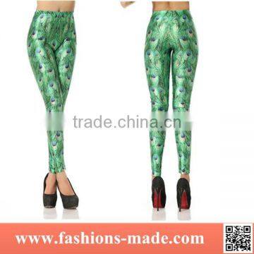 Peacock Feathers Galaxy Legging