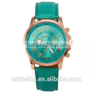 Unique design gold womens quartz watch