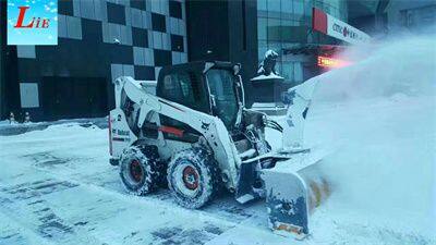 China Bobcat Skid Steer Snow Blade Cat Skid Loader Snow Plough Attachments photo-3