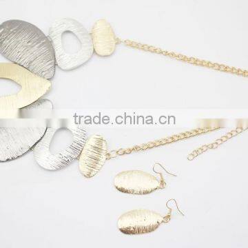 Indian Gold Plated Necklace Set Light Weight Gold Necklace Set photo-2