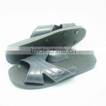 Classic and Durable Cross Indoor Slipper photo-2