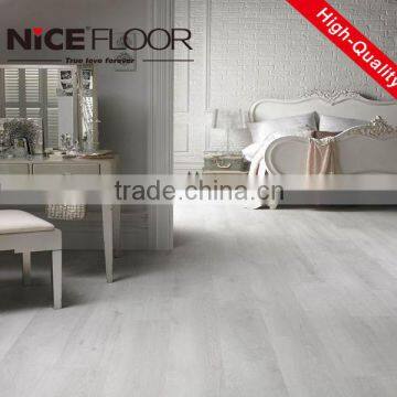 8mm 12mm crystal surface traditional living non slip factory direct laminate flooring