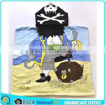 Vivid printing Popular pirate Design Hooded Beach Towel for kids beach play