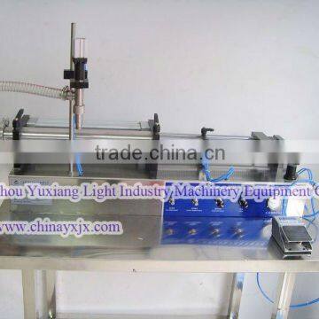 Semi-automatic liquid filling machine