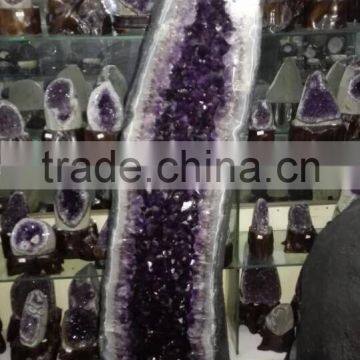 Natural High Crystal of Amethyst Geode Quartz for wholesale