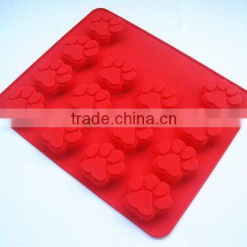 Wholesale FDA approved food grade non stick 14 pawprint handmade bar silicone soap molds