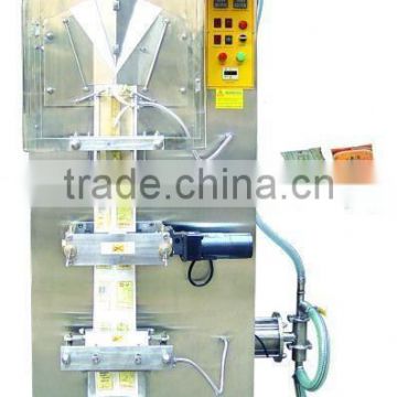 Liquid packaging machine