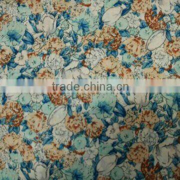 Low MOQ popular floral design 100% rayon printed fabric for dress