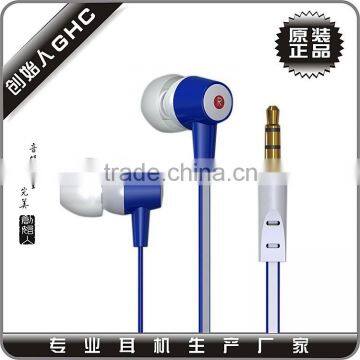 fashion plastic earphone with high quality design and quality free samples offered