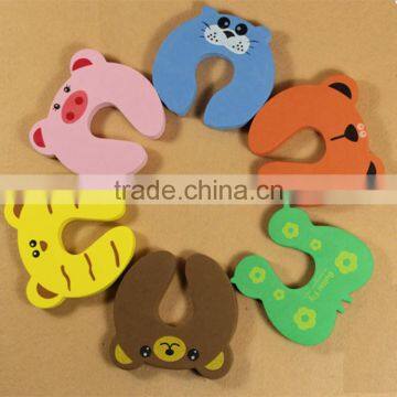 J148 Baby Safety Soft Rubber With Cartoon Design Door Guard photo-4