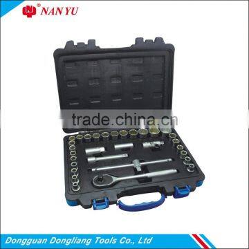 32pc 12 Point Socket Tool Set