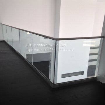 Glass Rail Simple Deck Railing in Aluminum Base Shoe Design photo-3