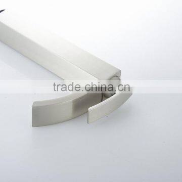 No.Y4517B Cheap Desk Mounted Bathroom Single Handle Basin Mixer Taps photo-5